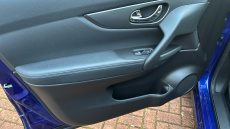 Nissan Qashqai 1.3 DiG-T N-Connecta 5dr Petrol Hatchback